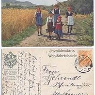 Kunst AK Kinder kommen vom Heuwenden 1916 Invalidendank Wohlfahrtskarte