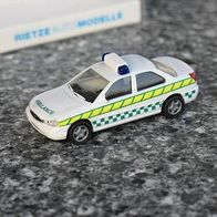 Ford Mondeo ´97 Ambulance weiß leuchtgrün Rietze 50578 OVP