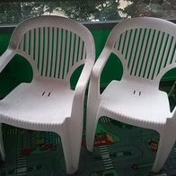 2 Gartenstühle weiß Stapel Stuhl Kunststoff stapelbar Abholung Berlin Garten Balkon