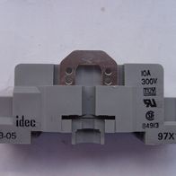 Idec SH1B-05 socket