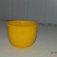 gelber Übertopf - oberer Durchmesser ca. 11 cm