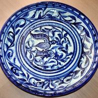 schöner großer Keramik Teller mit blauem Dekor aus den 50er Jahren