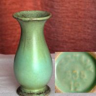 Schlanke grüne Keramik Vase mit brauner Laufglasur aus den 1950er Jahren