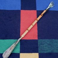 Schuhlöffel mit Rückenkratzer, 55 cm lang