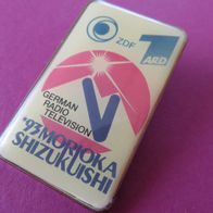 ARD ZDF 93 Morjoka Shizukuishi Radio Anstecker Pin 28 x 44 mm