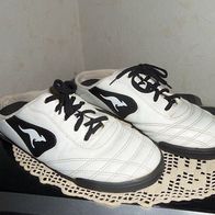 Kangaroos Sneaker, Gr. 40, weiß/ schwarz