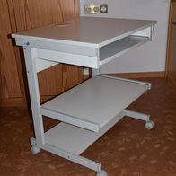 PC-Tisch / Computertisch - H 74 cm B 65 cm T 55 cm TOP !