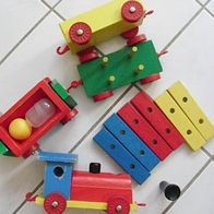 Holzzug Lokomotive Zug + 3 Wagons bunt Holzspielzeug