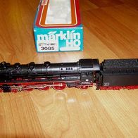 Märklin HO 3085 Dampflokomotive mit Raucheinsatz und Schlepptender in OVP
