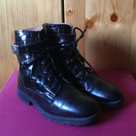 schwarze Stiefel Gr. 28 (1356 - 1363)
