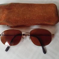 Sonnenbrille mit Etui