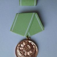 DDR VP Medaille für ausgezeichnete Leistungen