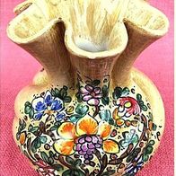 ältere unten gedrehte Keramik-Vase Handarbeit von R. S. Marino - ca. 16 cm lang