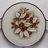 Alte Keramik-Tortenplatte mit Metallmontierung " Kirschdekor braun " * **