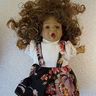 Plastik/ Textil Puppe " Die Schreiende " von Best Toy Hoppstädten