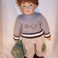 RF Collection Adele-Porzellan-Puppe - " Junge ", Nr. 137 / 1000, H.- 60 cm