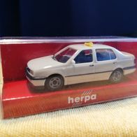 Herpa 041928 VW Vento GL Limousine "TAXI"