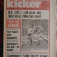 Kicker Sportmagazin 93/1983: 0:1! Jetzt muß ein Sieg über Albanien her / v.17.11.1983