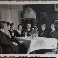 uraltes Foto mit Familie von 1935 / 2. WK/ Deutsches Reich / späterer Offizier WM