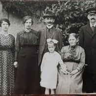 uralte Familien-Foto-Postkarte / von 1933 ? / Deutsches Reich / 2. Weltkrieg