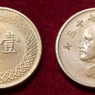 12921(3) 1 Neuer Dollar (Taiwan) 1984 (Jahr 73) in vz-unc . * * * Berlin-coins * * *
