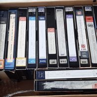 14 gebrauchte VHS Videos zum Wiederbespielen / bespielt mit TV Aufnahmen 90er Jahre