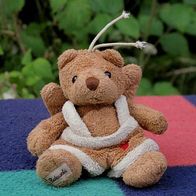 Kleiner Bär mit Flügeln, von Bukowski, Schweden