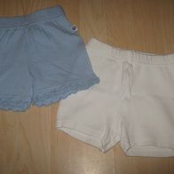 2 niedliche kurze Shirt - Hosen / Shorts / kurze Hose u.a. H&M Gr. 68/74 (0714)