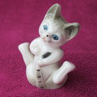 NEU: kleine Porzellan Figur Katze spielt mit Schwanz 8 cm sitzend Deko Keramik