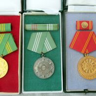 DDR * 3 Orden Medaille für treue Dienste * Polizei GST Abzeichen