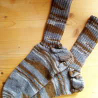 Handarbeit * Kuschelige Wollsocken aus Regia-Sockenwolle, Gr. 46/47 grau/ braun