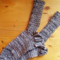 Handarbeit * Kuschelige Wollsocken aus Regia-Sockenwolle, Gr. 44/45, grau