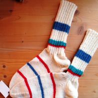 Handarbeit * Kuschelige Wollsocken aus Sockenwolle, Gr. 38/39