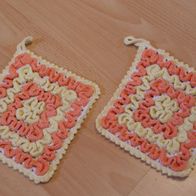 Topflappen, quadratisch, gelb/ orange, Handarbeit