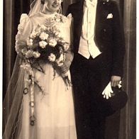 Alte AK Hochzeitspaar s/ w von 1927