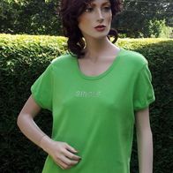 Hellgrünes Shirt