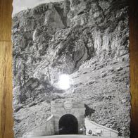 Kehlsteinhaus, Eingang zum Aufzug Kehlsteinhaus, schwarz-weiss- Karte