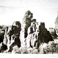 Externsteine, Blick vom Knickenhagen, schwarz-weiss- Karte