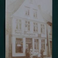 Schleswig: Sarg-Magazin, Foto-Ak um 1905