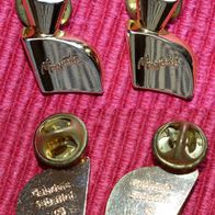 2 Anstecker, Pins, Nadeln, Gabriela Sabatini, (Flacons von Magnetic)