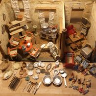 antike Puppen Stube Küche Haus aus Holz, Blech Herd viel Zubehör Gründerzeit Sammler