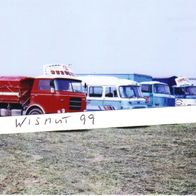 Zirkus-Foto DDR Oldtimer VEB IFA LKWs Parkplatz Skoda Kipper W 50 Robur Bus
