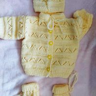 Handmade UNIKAT süße Reborn-BABY-GARNITUR 50 56 gelb handgestrickt