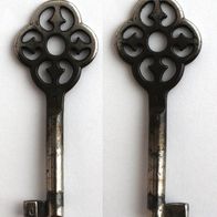 Antiker alter Hohldornschlüssel Schlüssel für Möbel mit ornamentierter Reide