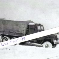 KVP-Foto DDR Oldtimer Volkspolizei Transporteinheit IFA Werdau LKW G 5 im Winter