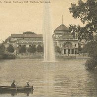 alte AK Wiesbaden vor 1945, Neues Kurhaus mit Weiher-Terrasse, Ruderboot