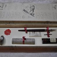 Kalligraphie Set in Geschenkverpackung mit Holzschreibfeder und Zubehör 0359 rot