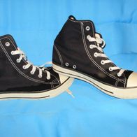 Turnschuhe schwarz weiß Gr 40