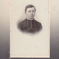 Heimatbeleg (292) CDV Kabinettfoto 6,5cm x 10,5cm J. Inizan Brest Geistlicher