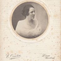 359) Kabinettfoto 16,5cm x 10,5cm E. Ocaña Day Hendaye junge Frau weißes Kleid
